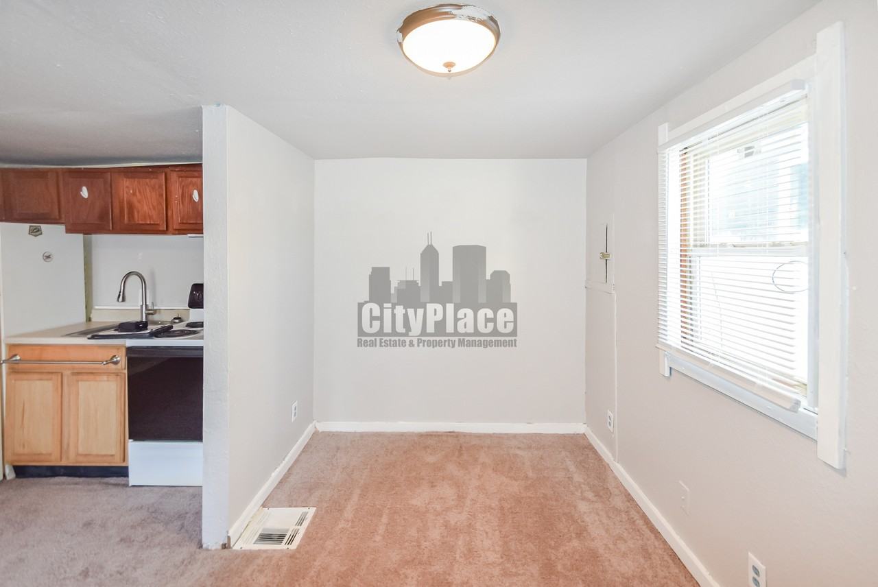 318 Parkway Ave #C - Photo 6 of 12