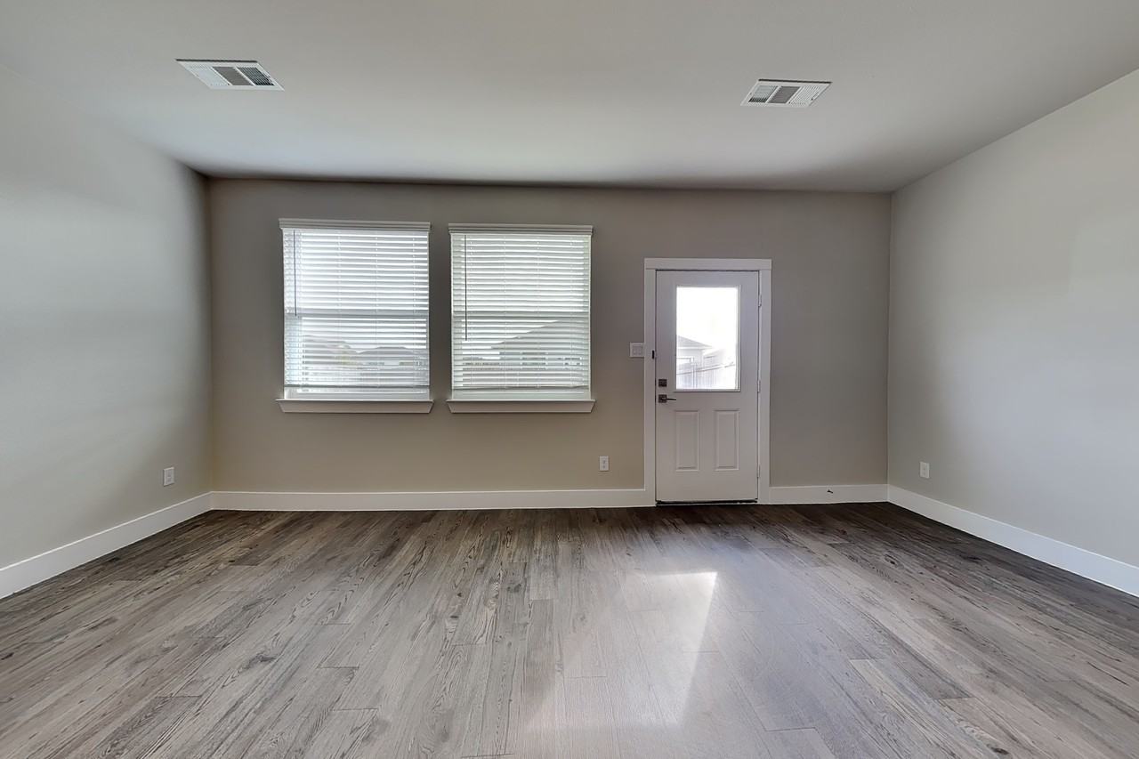 3428 Tennessee Ave - Photo 4 of 22