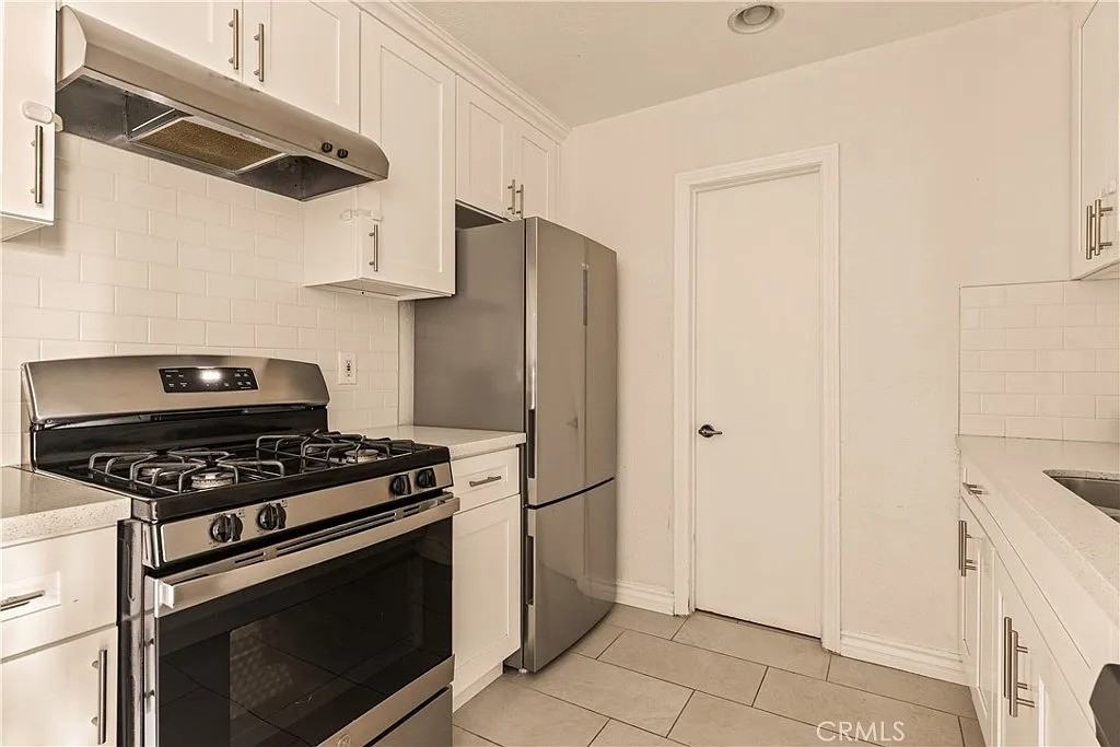 365 Burchett St #303 - Photo 2 of 14