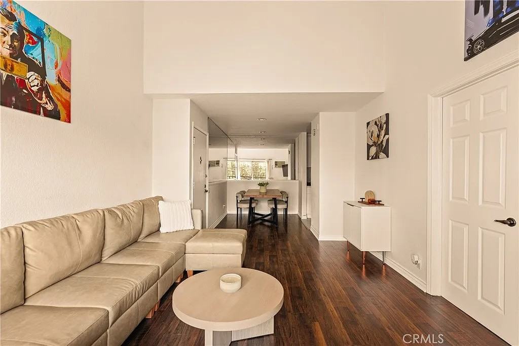 365 Burchett St #303 - Photo 6 of 14