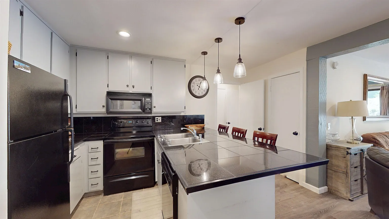 895 Canyon Blvd #73 - Photo 2 of 22