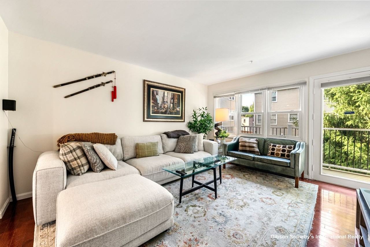 54 Crescent Ave #L - Photo 2 of 25
