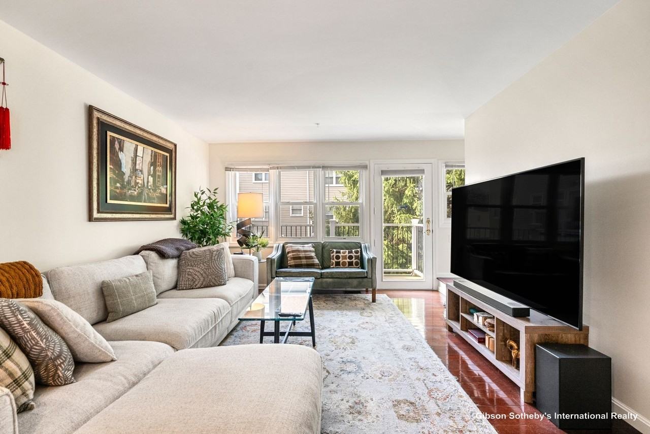 54 Crescent Ave #L - Photo 3 of 25
