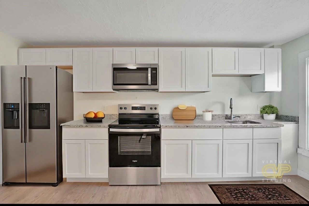 146 Franklin St #2 - Photo 4 of 6