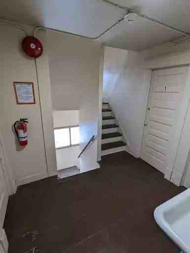 179 Spence St - Photo 5 of 12