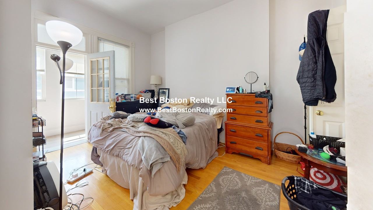 41 Laurel St #1 - Photo 7 of 10
