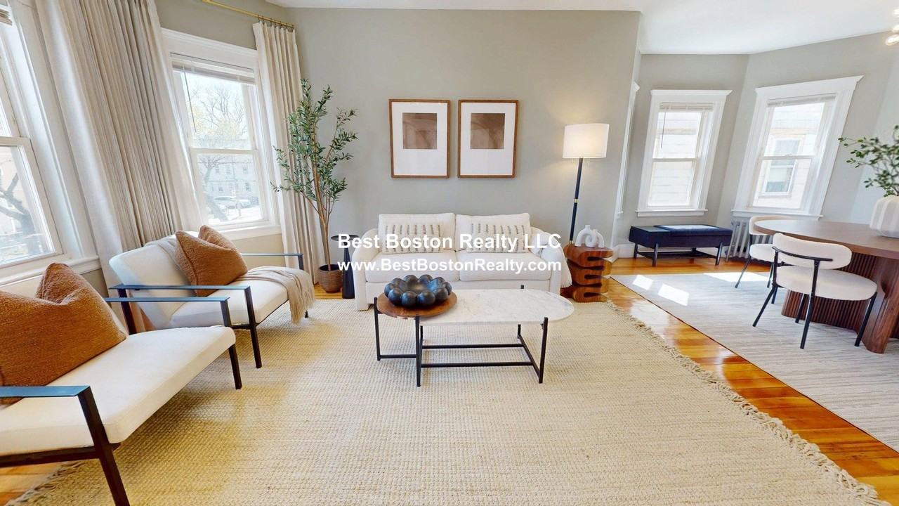 3943 Washington St #2 - Photo 3 of 29