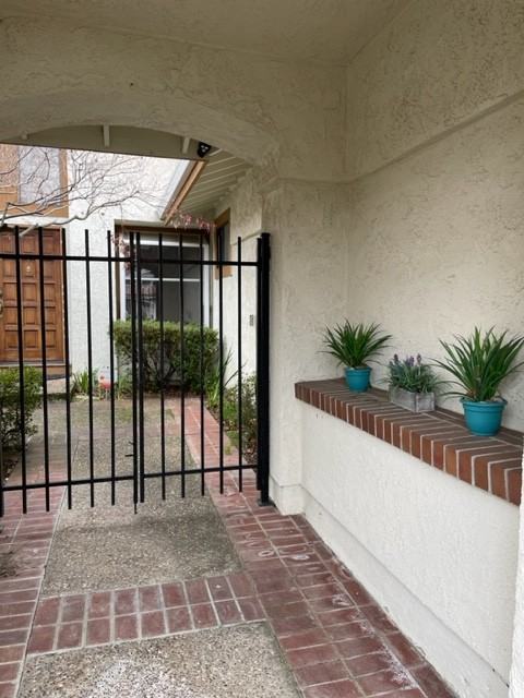 335 Live Oak Dr #NA - Photo 5 of 28