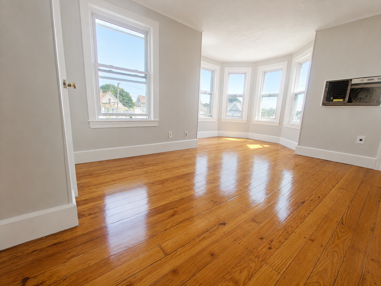 9 Orchard St - Photo 3 of 6