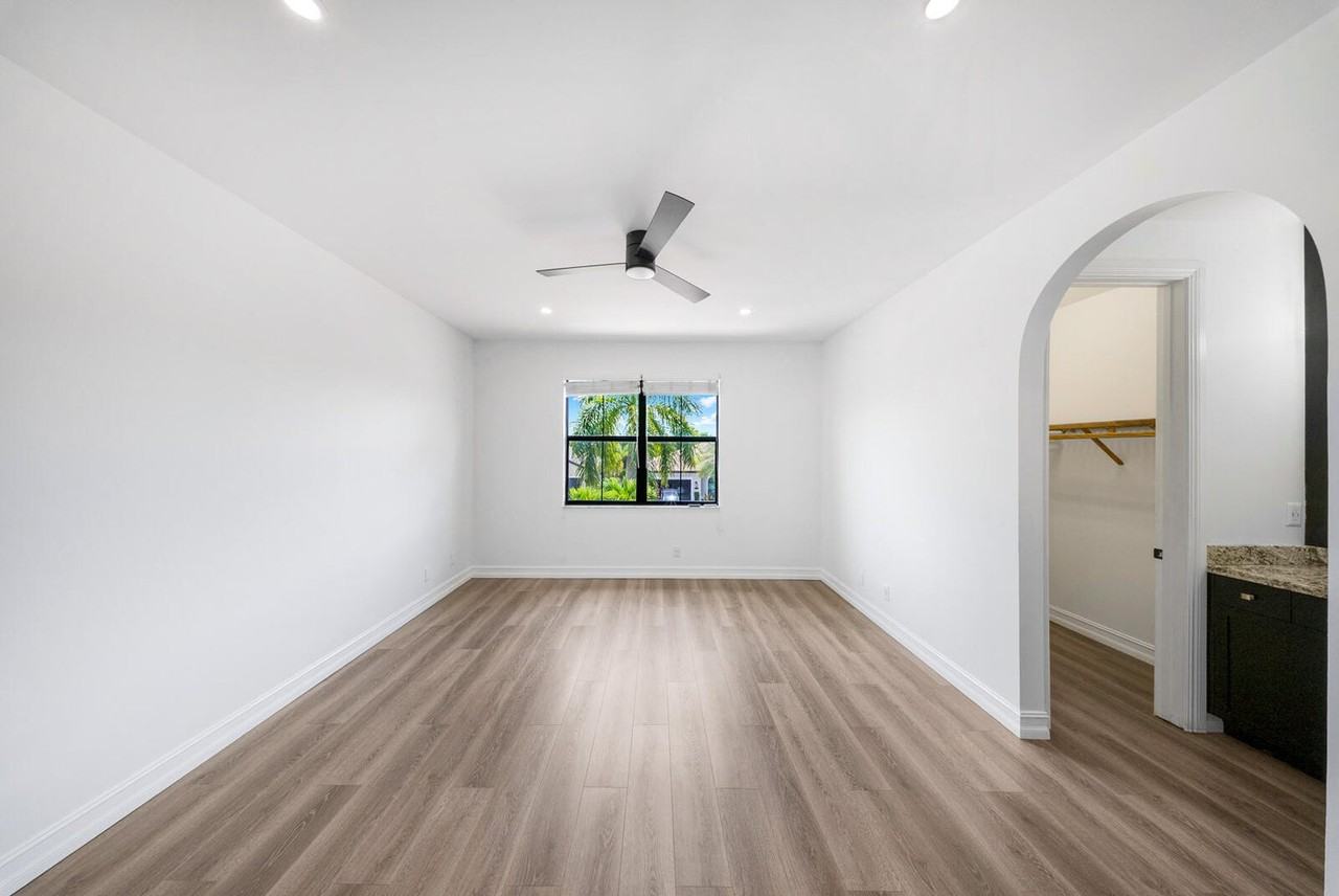 9065 Watercrest Cir W #E - Photo 2 of 50