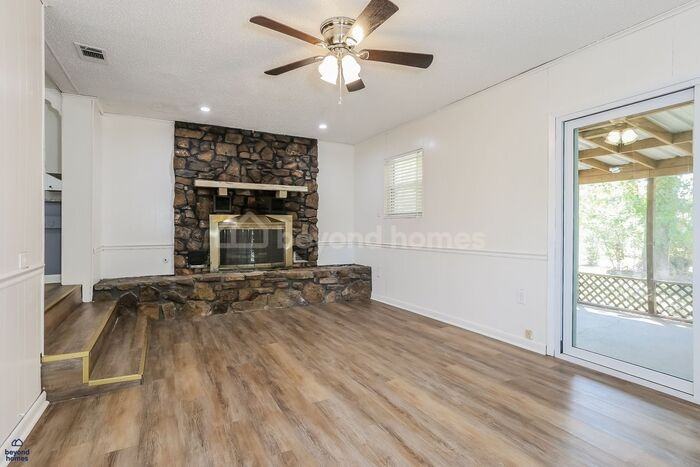 318 Hillwood Dr - Photo 7 of 17
