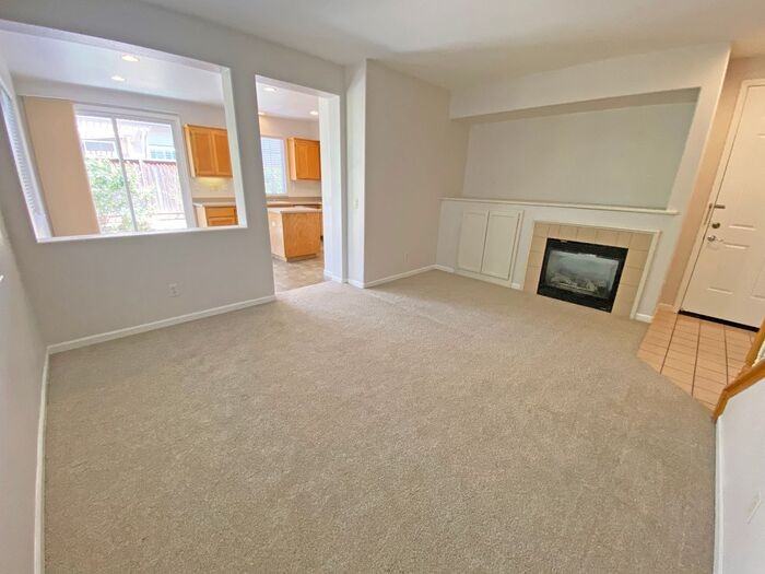 2247 3rd St - Photo 2 of 31