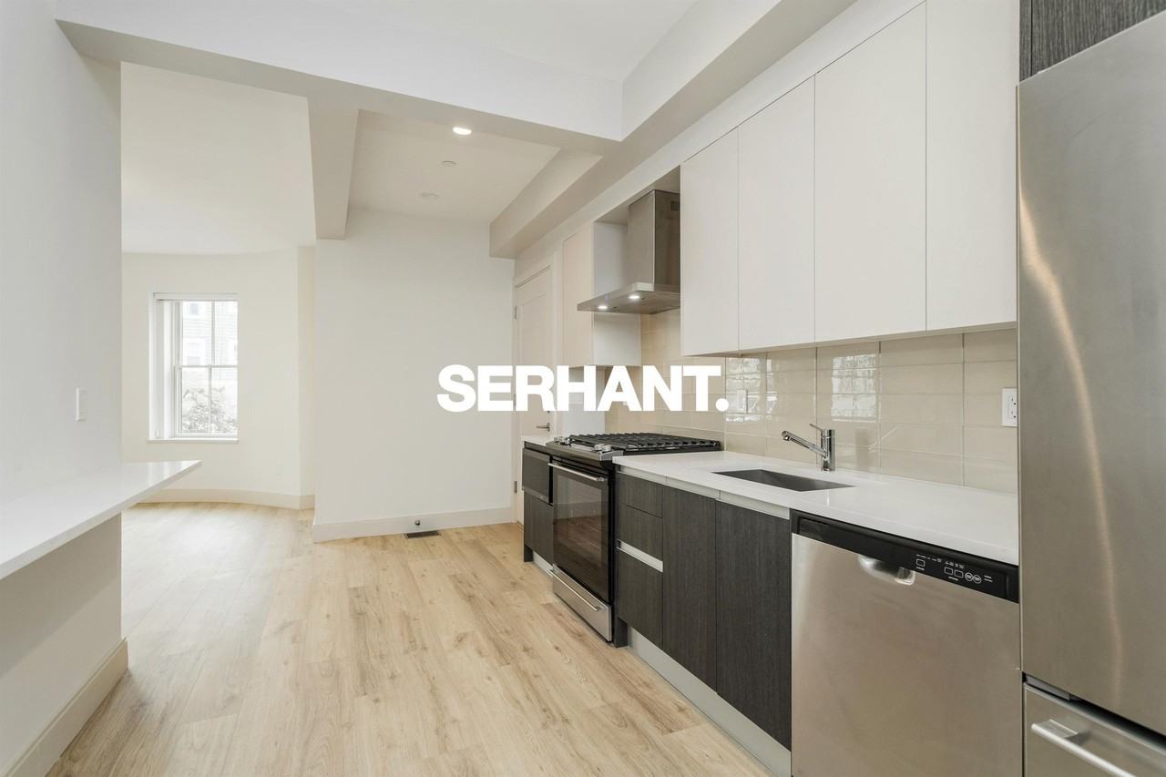 176 Saint Alphonsus St #1 - Photo 3 of 6