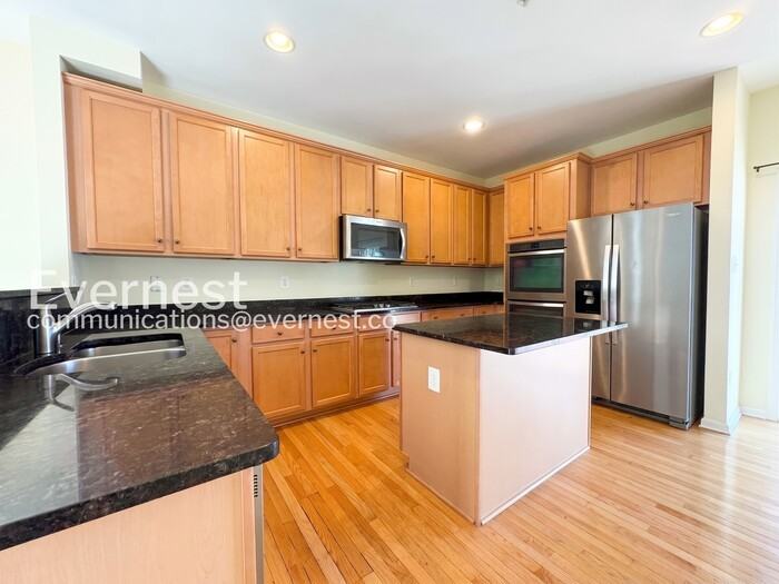 6137 Hanlon St - Photo 5 of 33