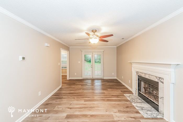 300 Beech Hill Ct - Photo 5 of 16