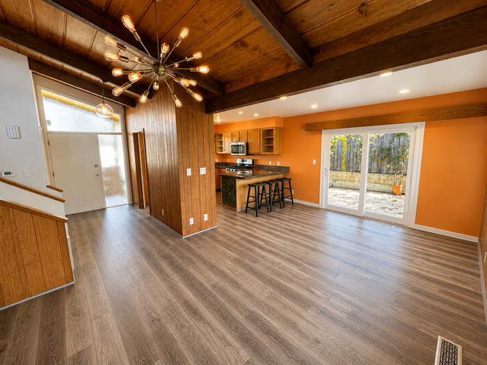 5484 Redding Rd - Photo 3 of 27