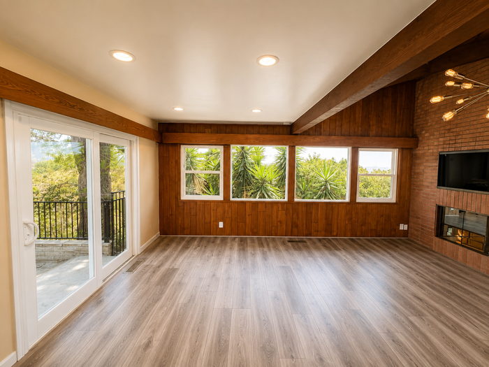 5484 Redding Rd - Photo 4 of 27