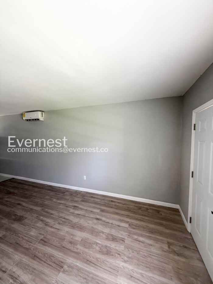 3408 East Doctor Martin Luther King Junior Boulevard #3 - Photo 5 of 24