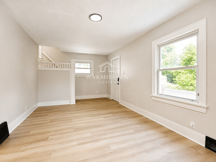 804 Beardsley St - Photo 3 of 14