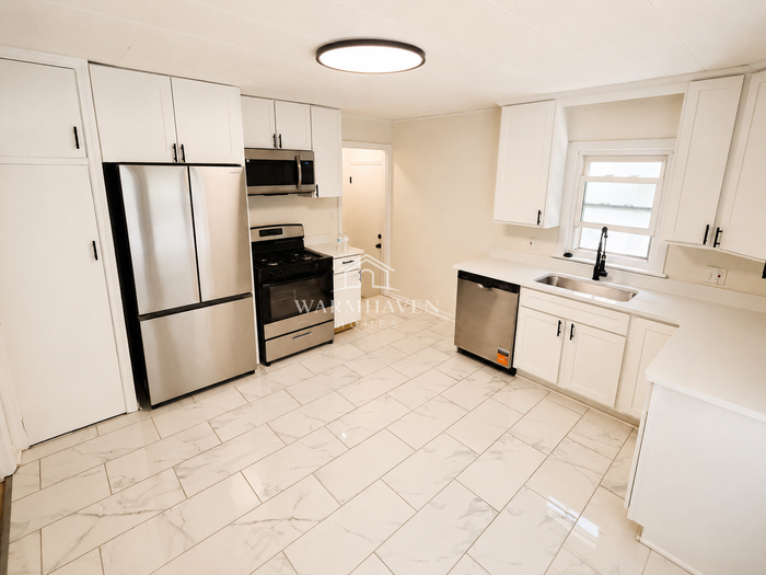 129 Idlewild St - Photo 6 of 14