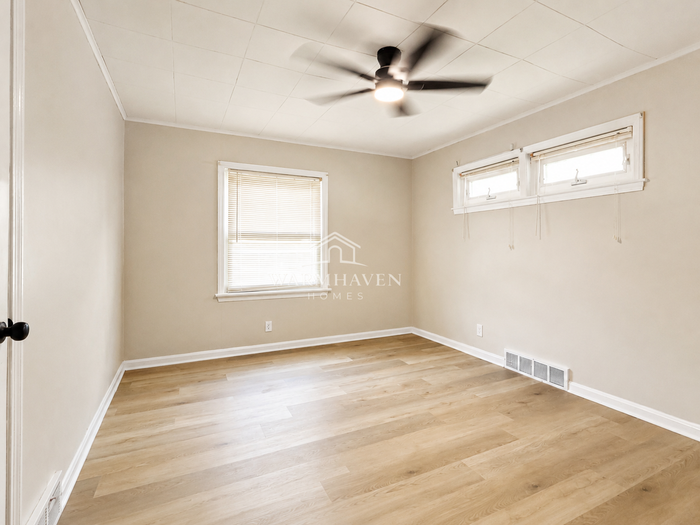 129 Idlewild St - Photo 7 of 14