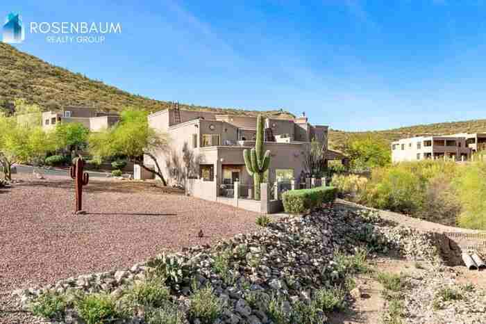 504 S Stephanie Loop - Photo 7 of 13