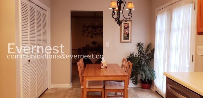 10550 Bridgemor Dr - Photo 6 of 22
