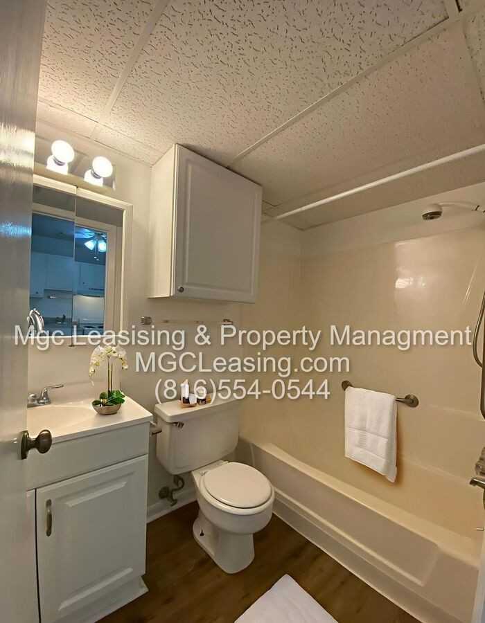 313 Se Grand Ave #1 - Photo 7 of 9