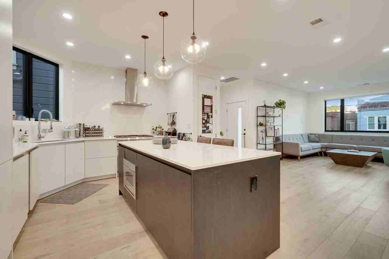 1160 Florida St - Photo 5 of 45