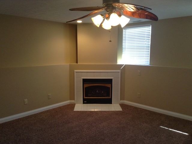 130 Hampton Pl - Photo 3 of 13