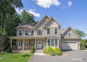 featured image of 405 Washington Dr