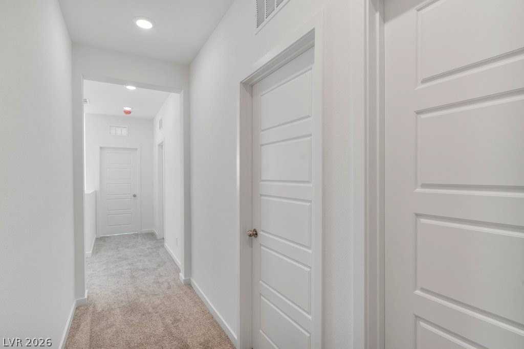 8328 Meridian Ridge Ave - Photo 6 of 32