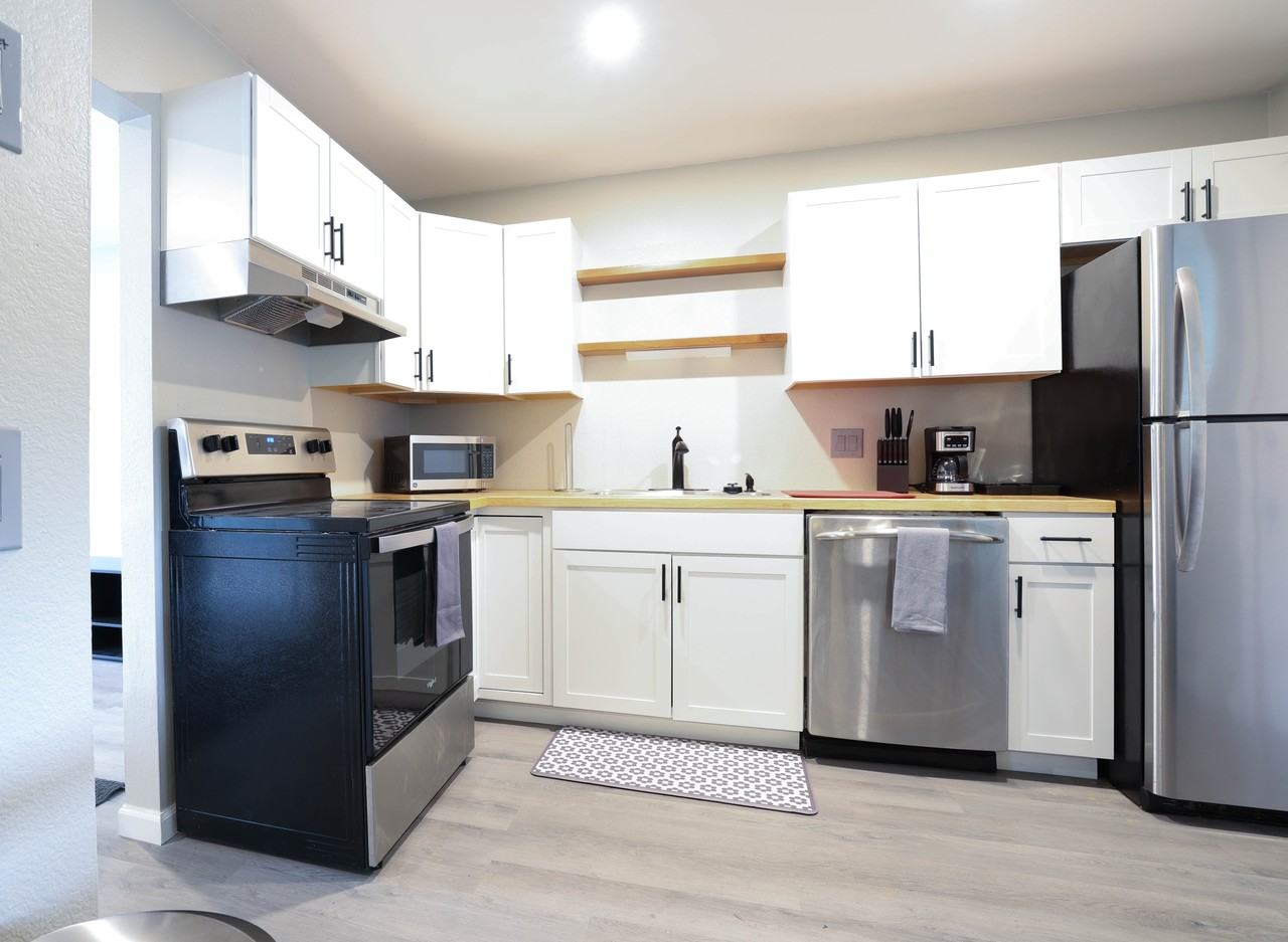211 Mccarrey St #1 - Photo 3 of 11