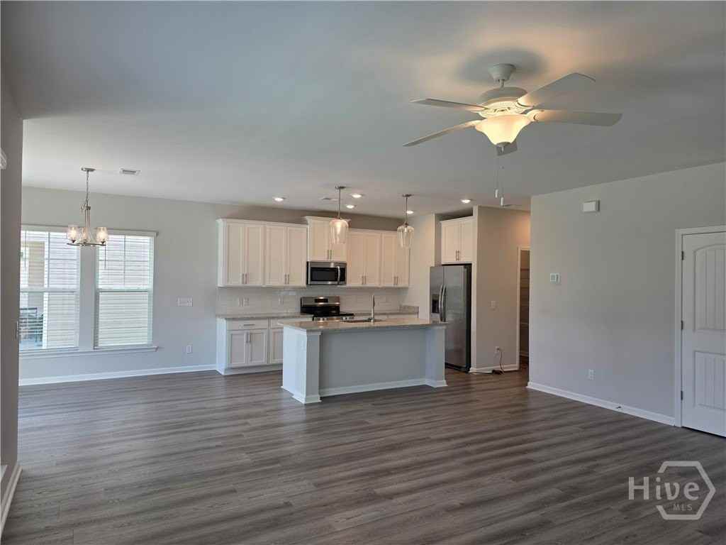 27 Ashmont St - Photo 6 of 32