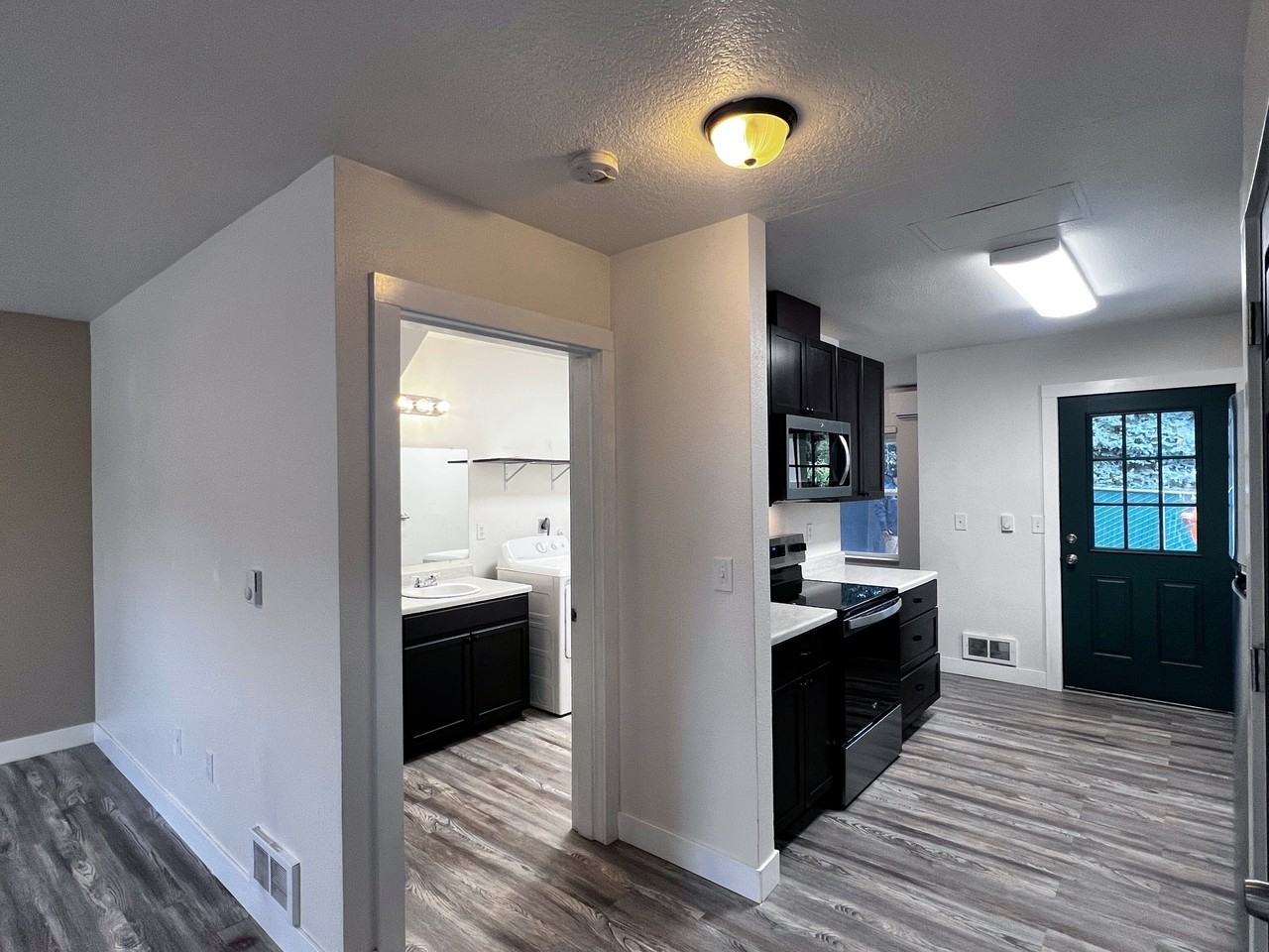 940 Nw 7th Ave #10 - Photo 6 of 47