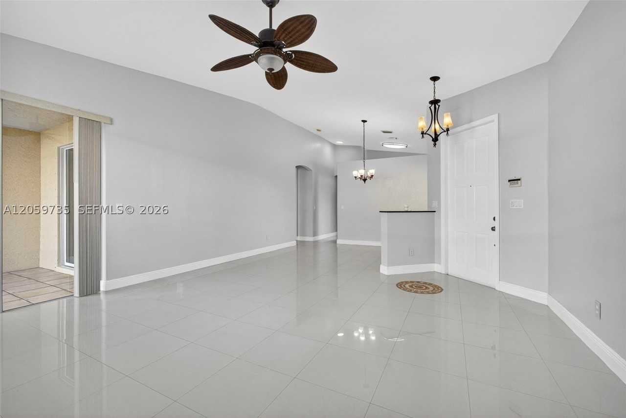 2151 Umbrella Cay - Photo 4 of 50