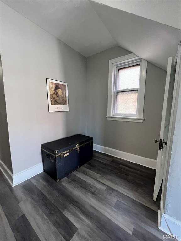 2048 Russell Blvd - Photo 6 of 42