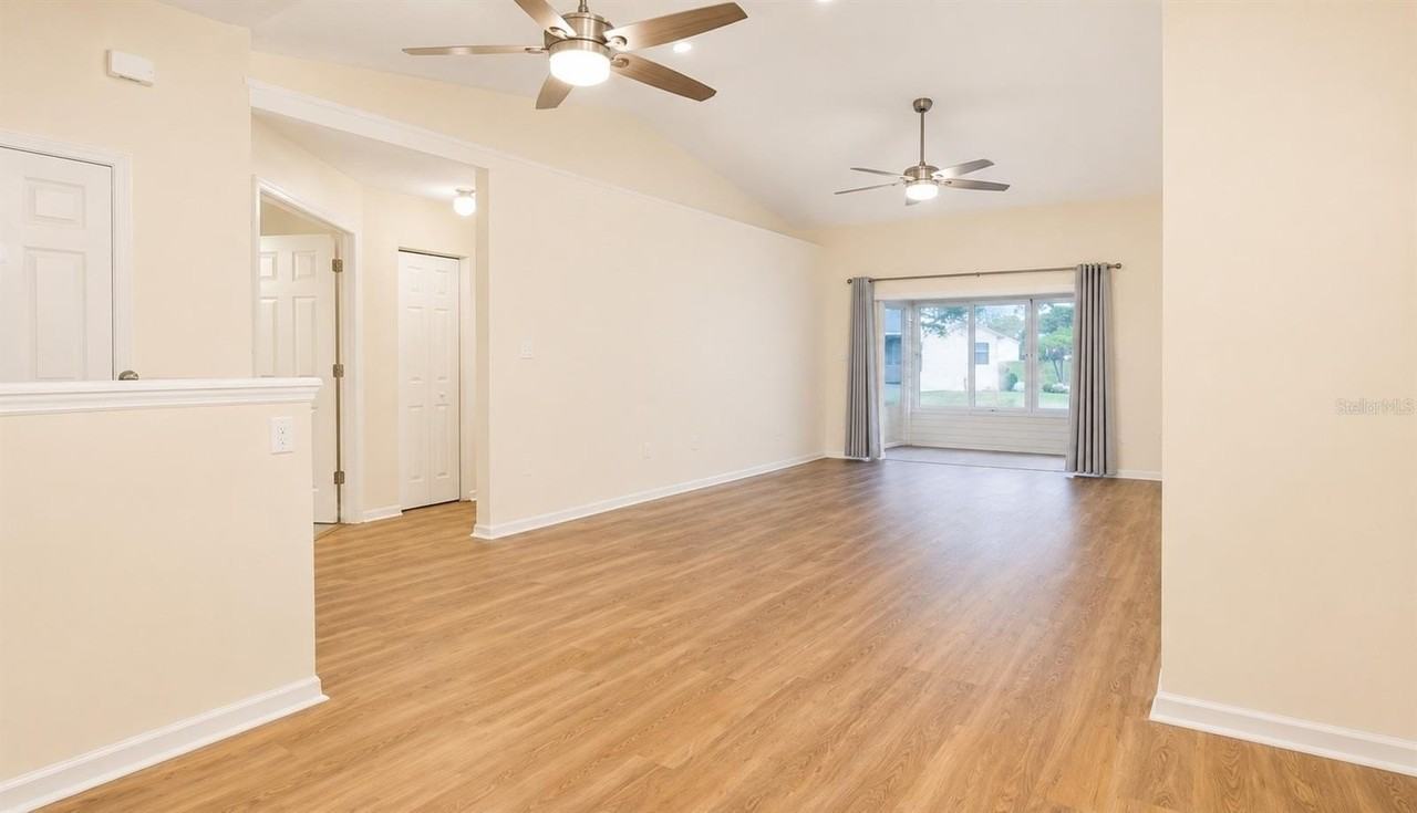 6032 Magpie Dr - Photo 3 of 13