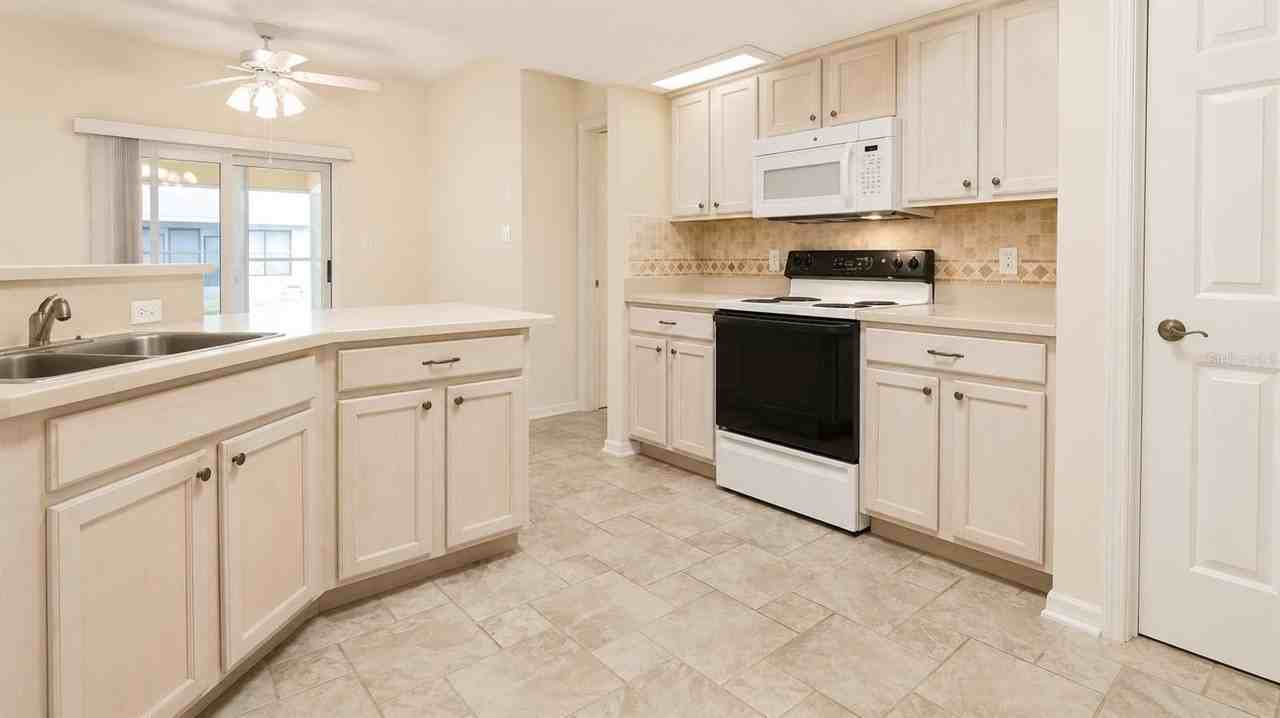 6032 Magpie Dr - Photo 4 of 13