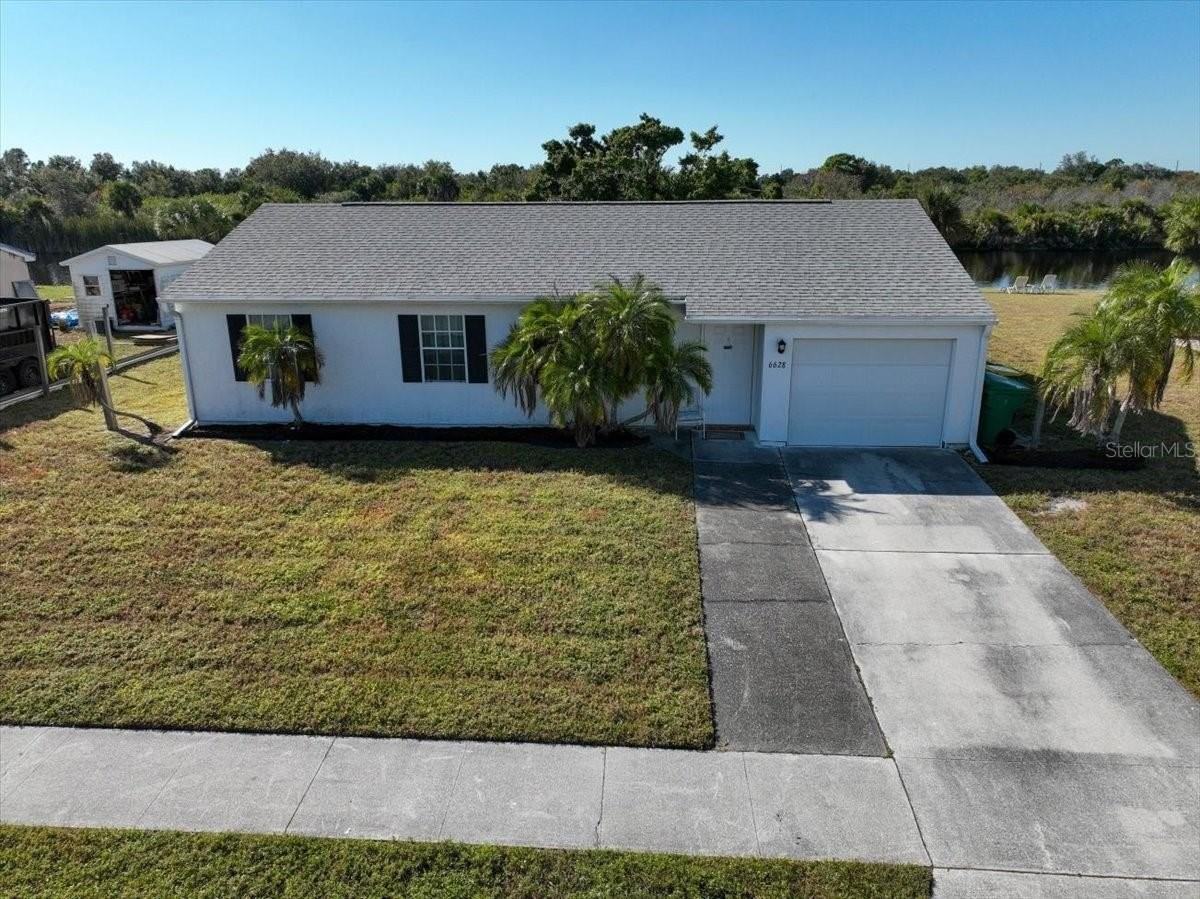6628 Thorman Rd - Photo 4 of 43