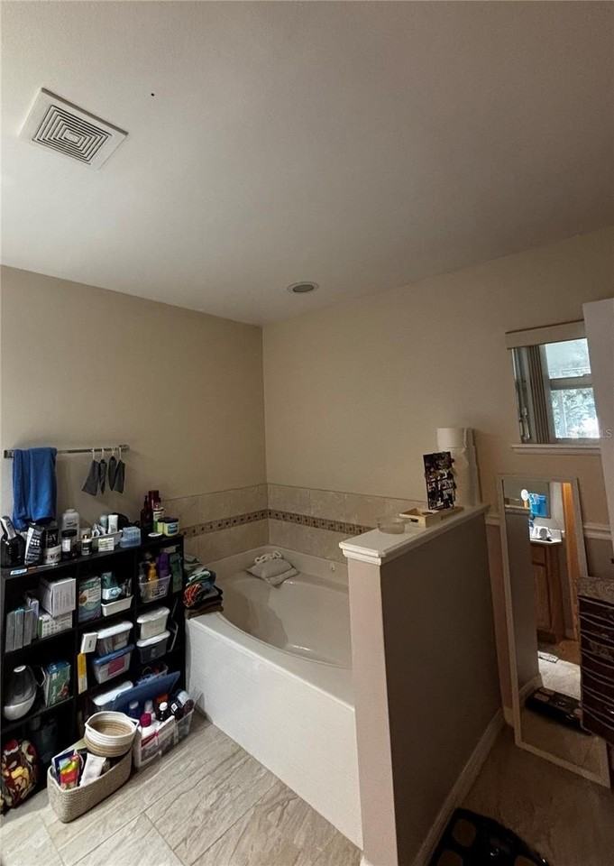 8 Botany Ln - Photo 7 of 14