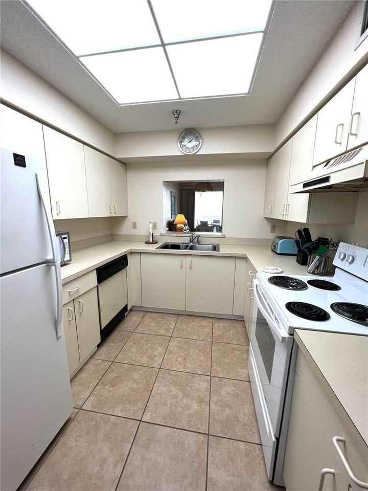 104A Surfview Dr #2503 - Photo 4 of 18