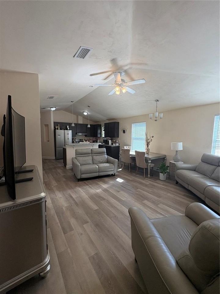 13002 Sw 174th St - Photo 2 of 10