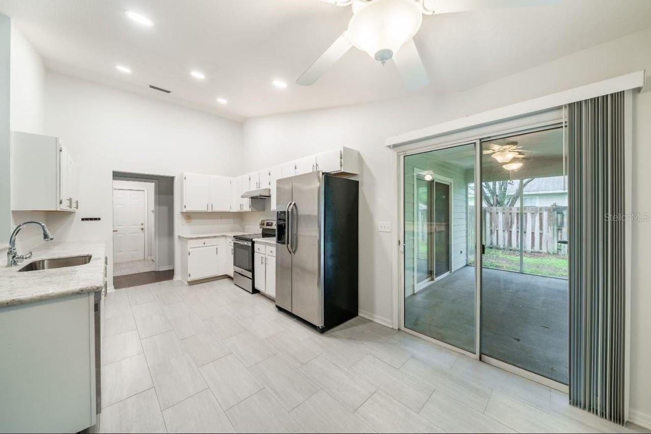 7136 Sw 81st Dr - Photo 5 of 19