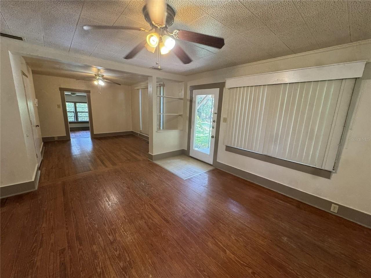 4025 Sw 20th Dr - Photo 2 of 11