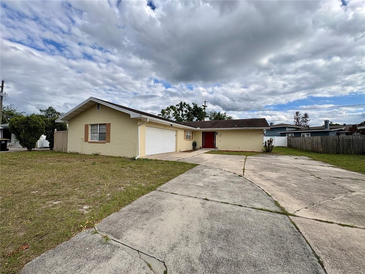 728 Lake Ned Rd - Photo 3 of 34