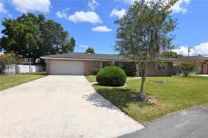 featured image of 204 Chaucer Ln