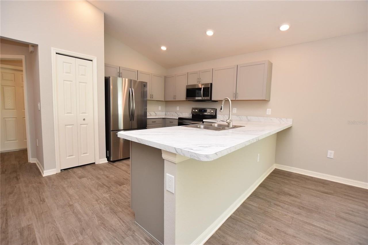 372 Cascara Ln - Photo 2 of 34