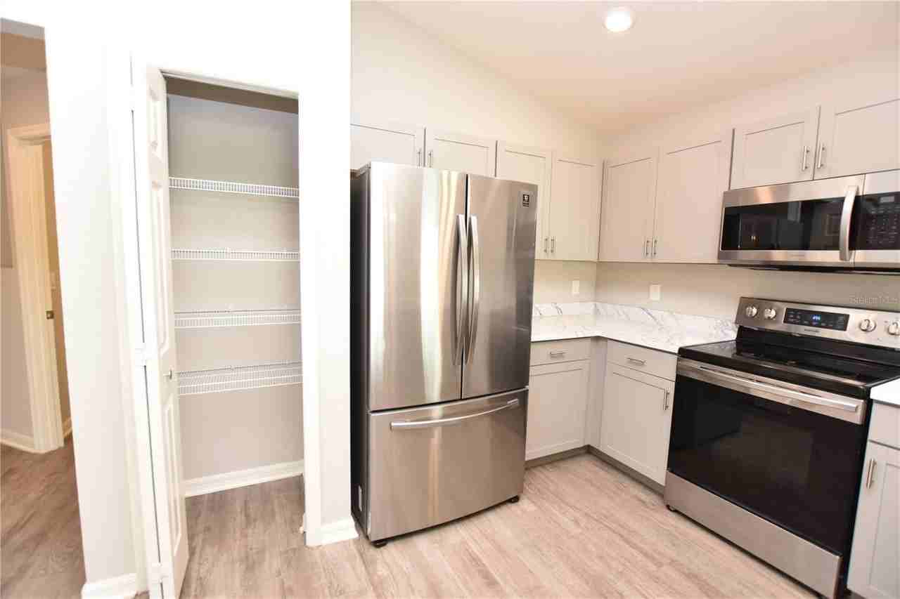 372 Cascara Ln - Photo 5 of 34