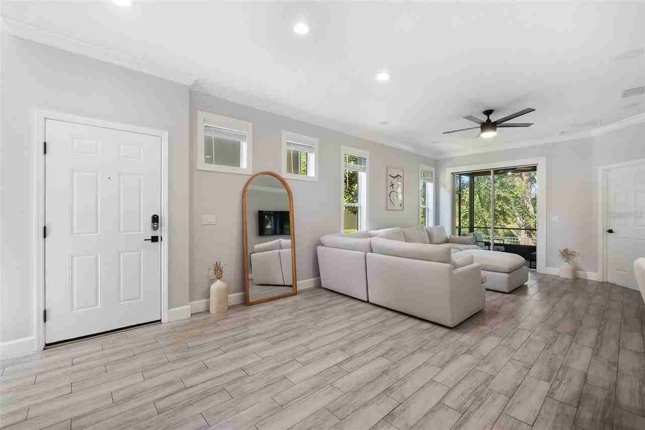 5312 Tattinger Ln - Photo 6 of 36